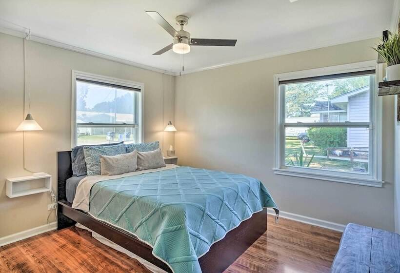 Rustic Fleur De Lis  Charming New Iberia Gem