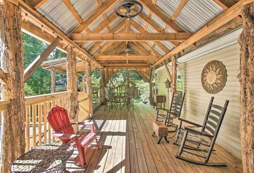 Rustic Tennessee Country Retreat On 2 Acres!