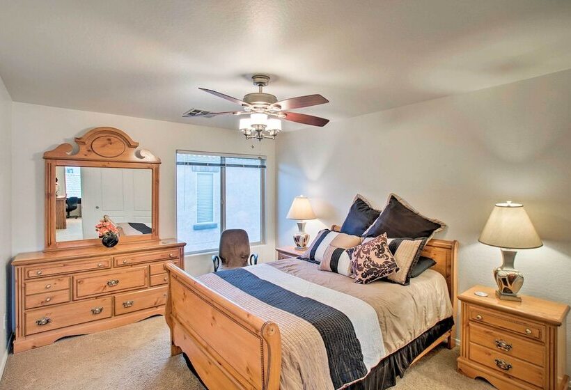 San Tan Mountain Escape W/ Patio & Pool Access!