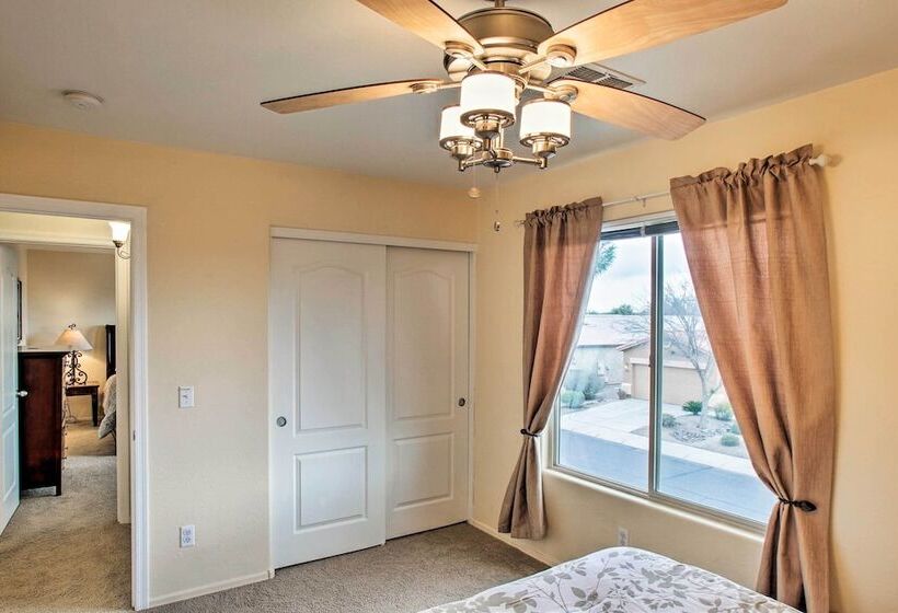 San Tan Mountain Escape W/ Patio & Pool Access!