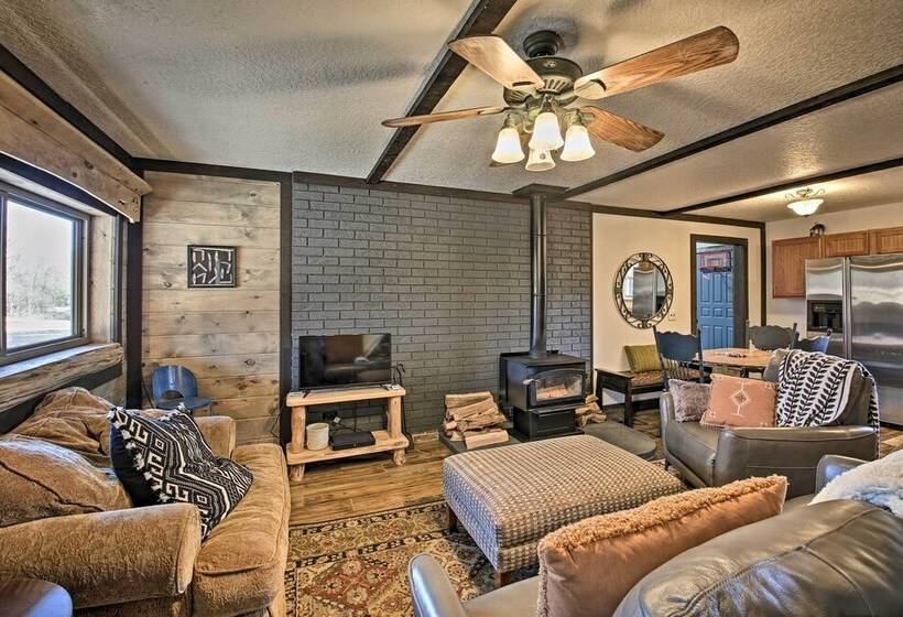 Secluded Boles Home Near River: Pets Welcome!