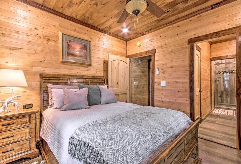 Secluded Log Cabin With Decks, Views & Lake Access