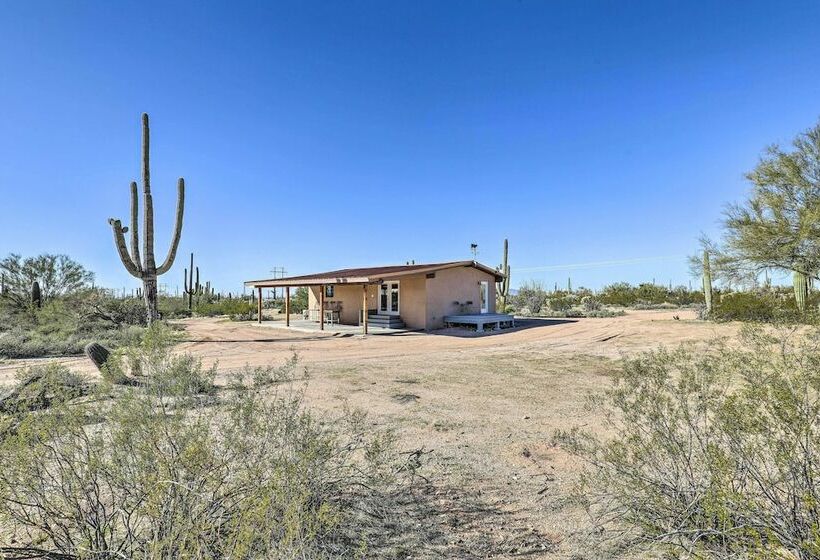 Secluded Marana Home W/ Viewing Decks + Privacy!