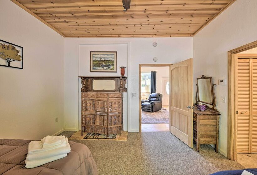 Secluded Camp Connell Home W/ Deck + Fireplace!