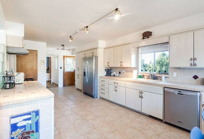 Secluded Sedona Retreat W/ Red Rock Views!