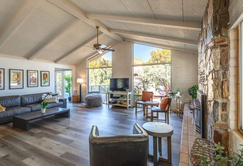 Secluded Sedona Retreat W/ Red Rock Views!