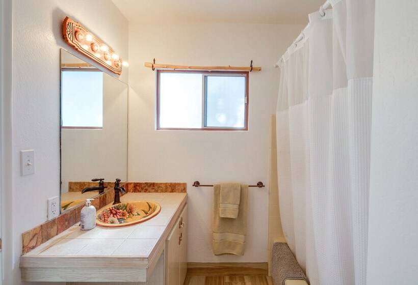 Secluded Sedona Retreat W/ Red Rock Views!