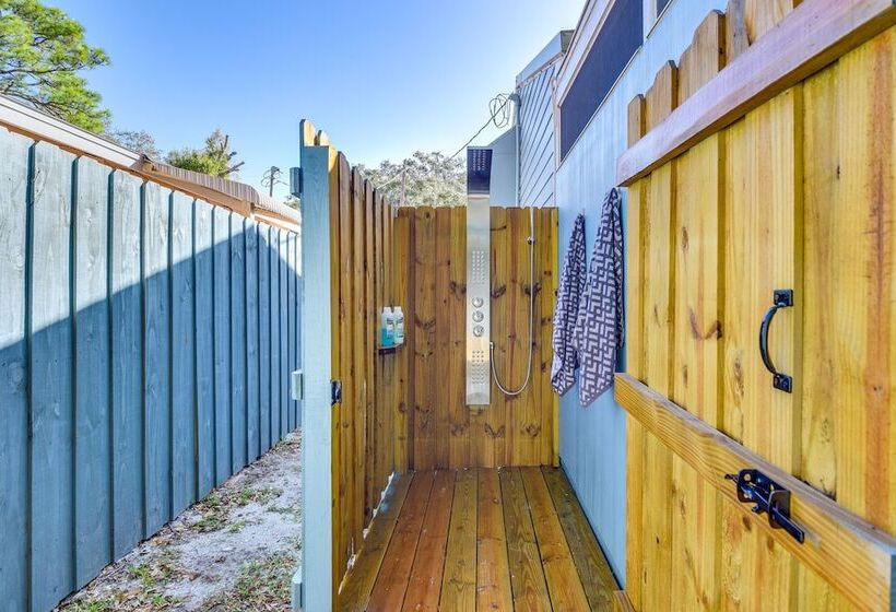 Charming Vacation Rental: Close To Downtown!