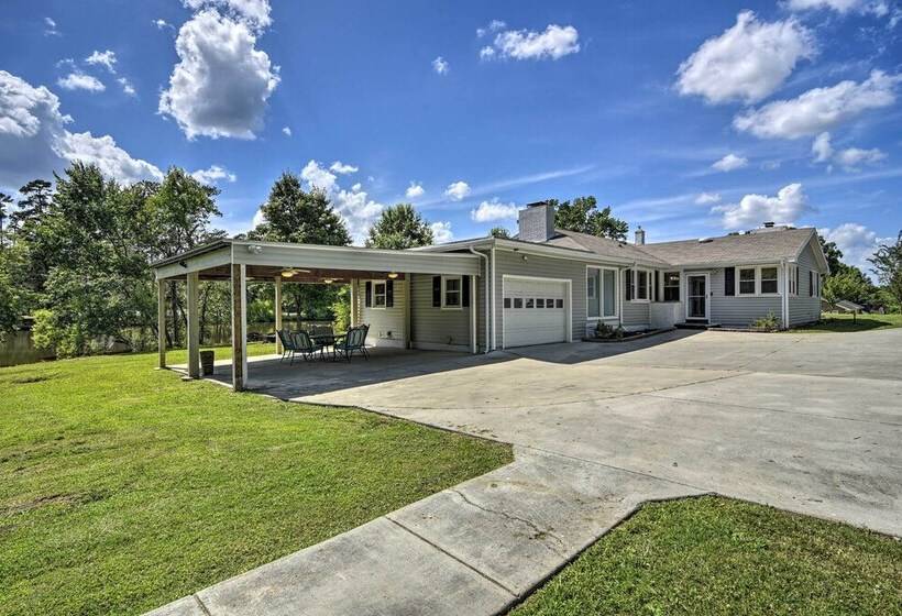 Serene Home On Pond 5 Mi To Dtwn Greensboro