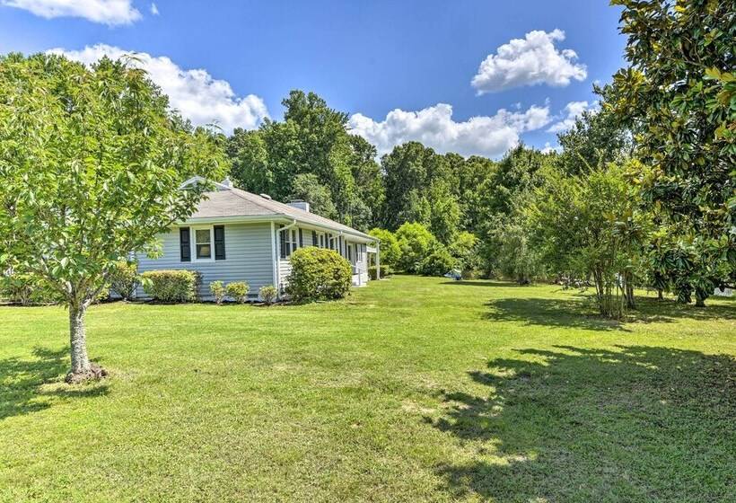 Serene Home On Pond 5 Mi To Dtwn Greensboro