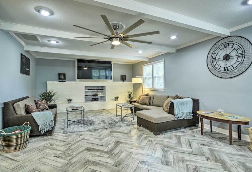 Serene Home On Pond 5 Mi To Dtwn Greensboro