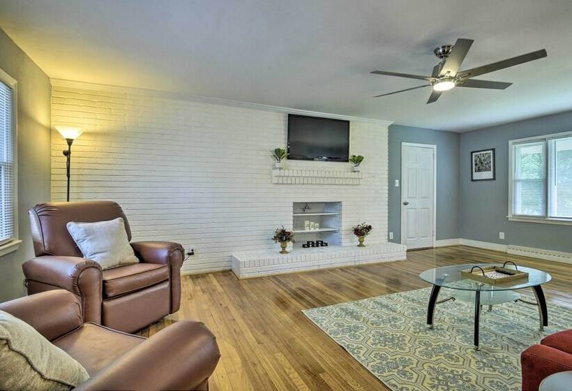 Serene Home On Pond 5 Mi To Dtwn Greensboro