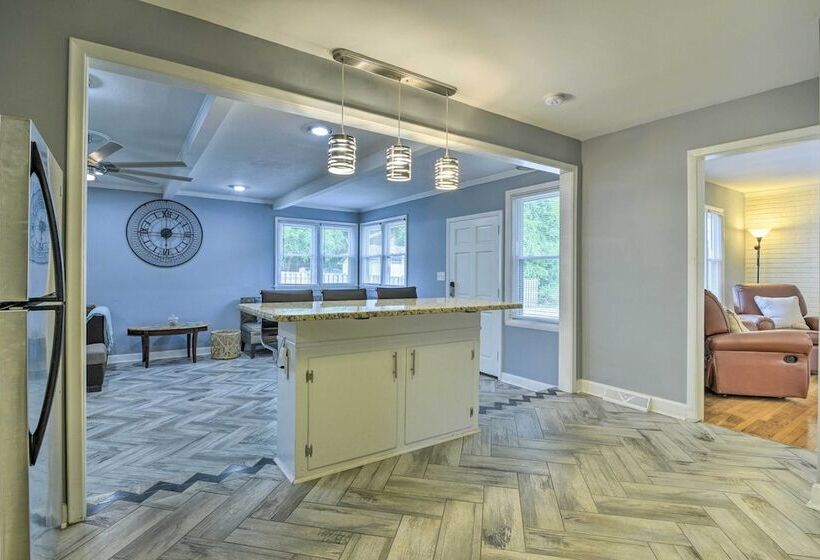 Serene Home On Pond 5 Mi To Dtwn Greensboro