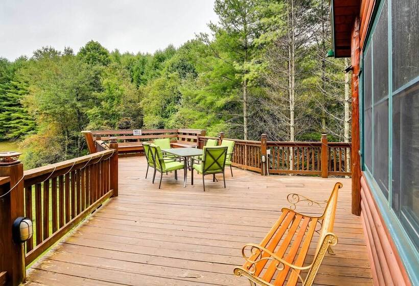 Gated Community W/ Perks: Cozy Sparta Cabin!