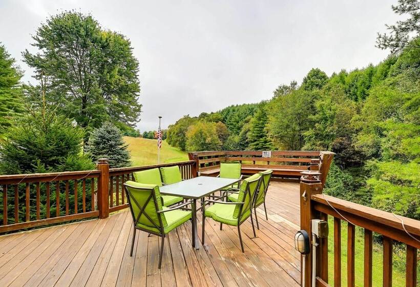 Gated Community W/ Perks: Cozy Sparta Cabin!