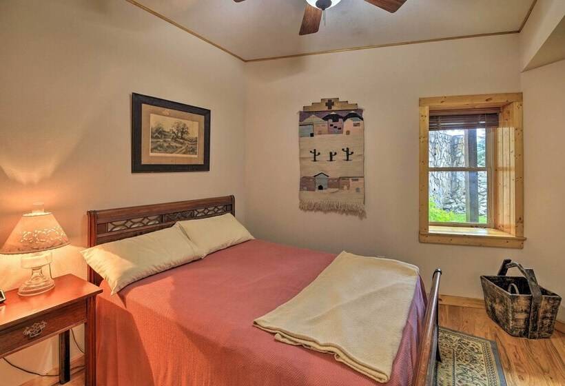 Gated Community W/ Perks: Cozy Sparta Cabin!