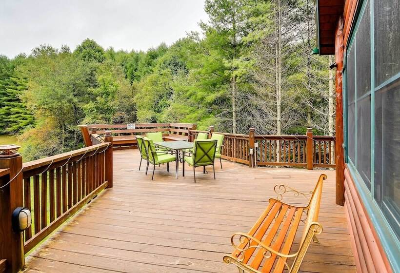 Gated Community W/ Perks: Cozy Sparta Cabin!