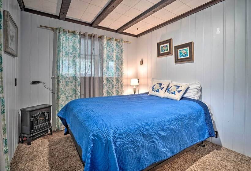 Serenity By The Sea   Chic Oceanfront Home W/ Deck