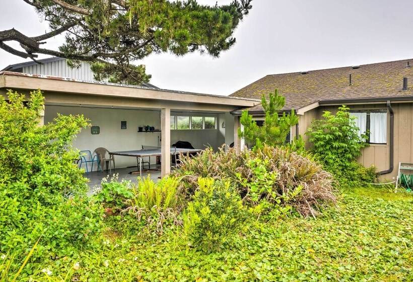 Serenity By The Sea   Chic Oceanfront Home W/ Deck