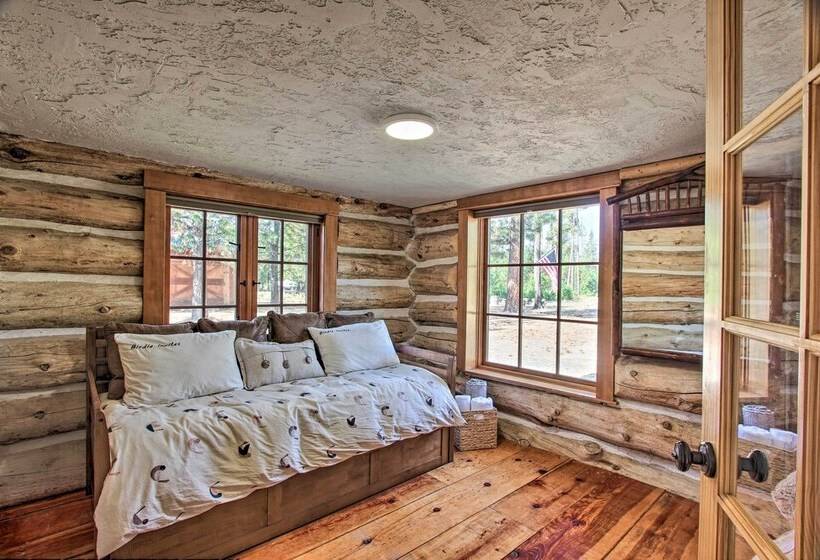 Snow Pine Retreat   Remote Crescent Log Cabin!