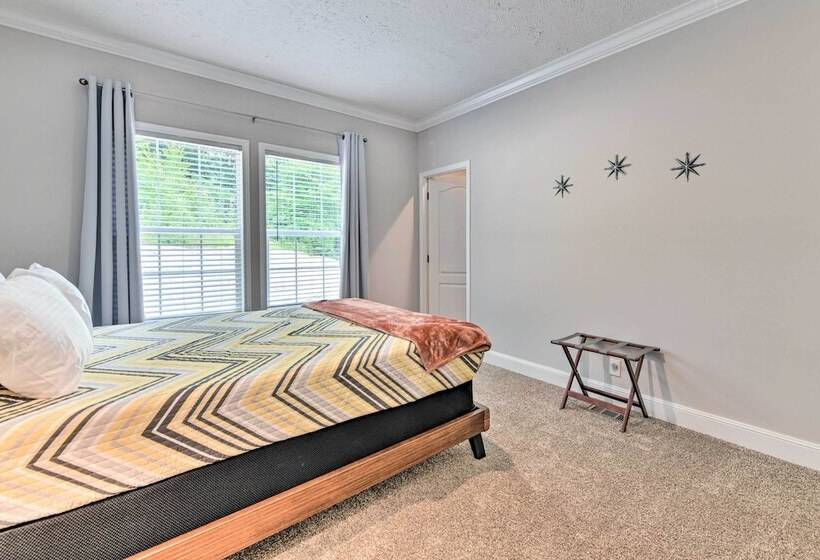 Spacious Blue Ridge Abode W/ Private Pond!