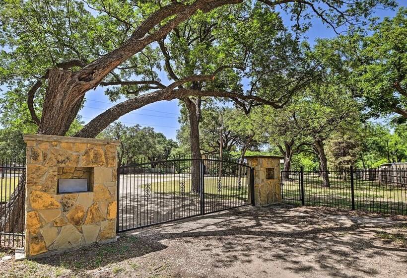 Spacious Christoval Home With Riverfront Oasis!