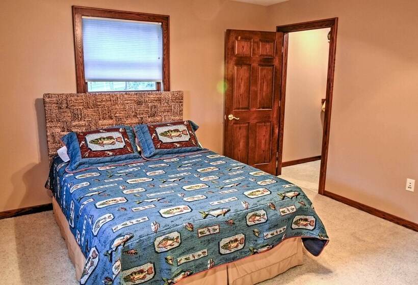 Spacious Edgerton Home W/ Private Beach & Views!