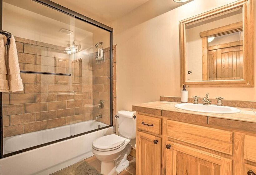 Walk To Dillon Reservoir: Scenic Frisco Cabin