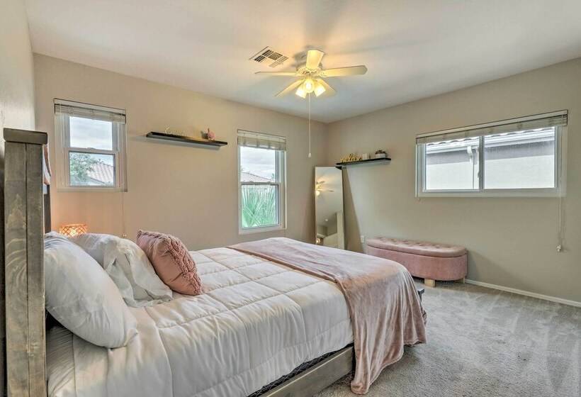 Spacious Gilbert Escape W/ Pool & Hot Tub!