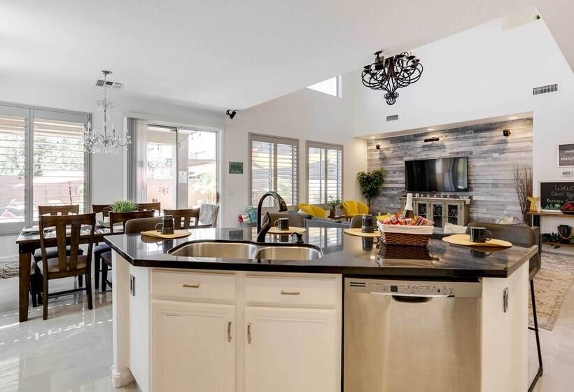 Goodyear Home W/ Pool, Near Spring Training