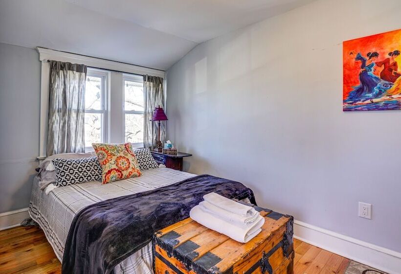 Spacious Home ~ 4 Blocks To Asbury Park Beach!