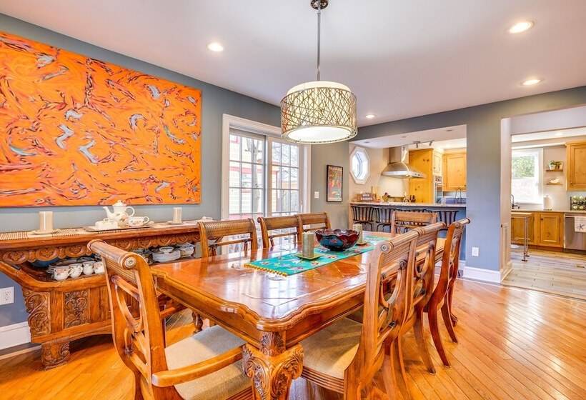 Spacious Home ~ 4 Blocks To Asbury Park Beach!