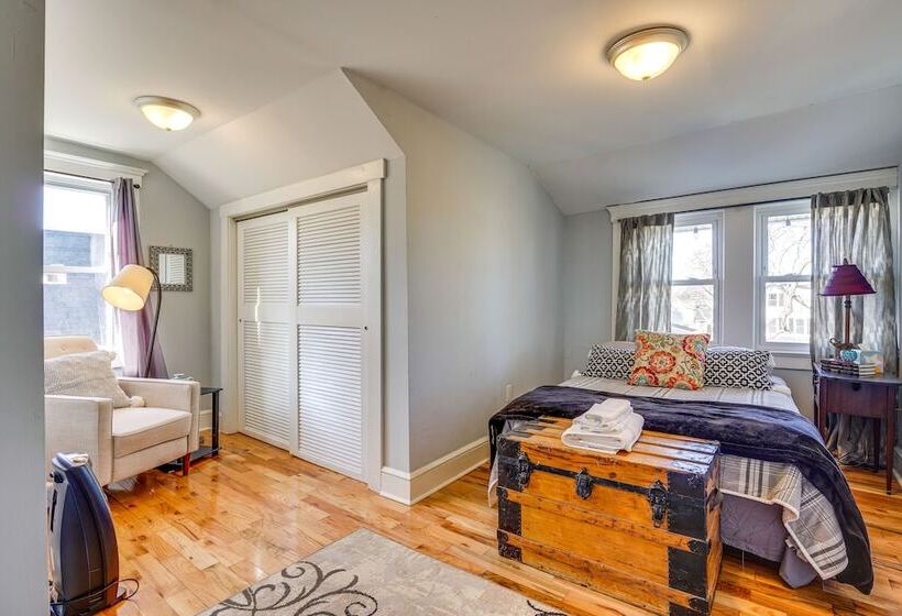 Spacious Home ~ 4 Blocks To Asbury Park Beach!