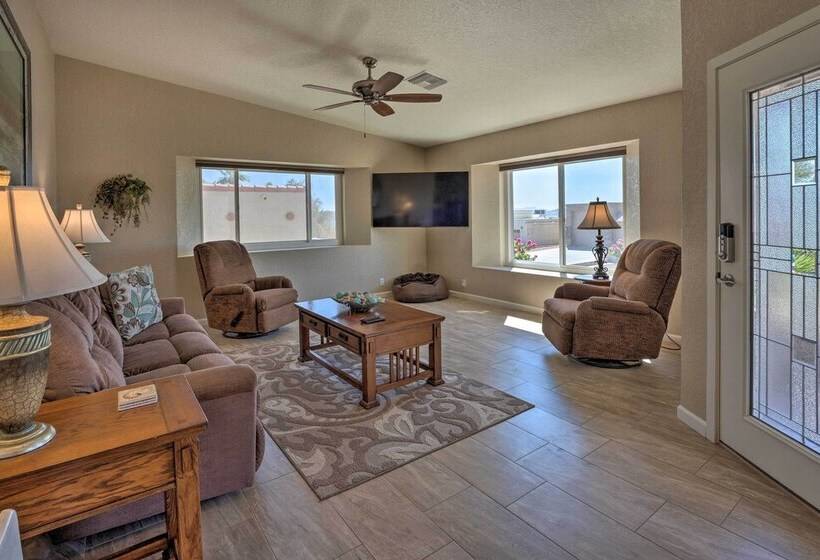 Spacious Home W/ Bbq, 1/2 Mi To Lake Havasu!