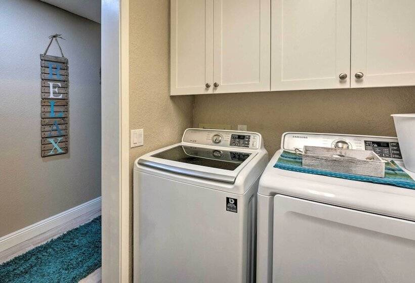 Spacious Home W/ Bbq, 1/2 Mi To Lake Havasu!