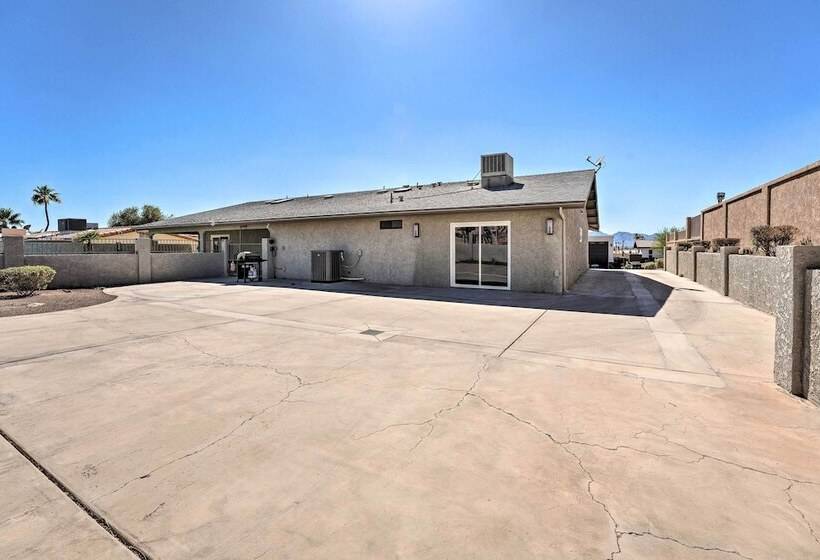 Spacious Home W/ Bbq, 1/2 Mi To Lake Havasu!