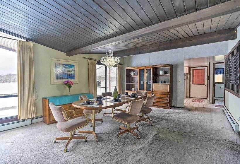 Crooked Lake Cottage W/ Views & Furnished Deck