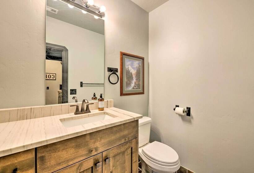 Spacious Tooele Unit W/ Sprawling Mtn Views!