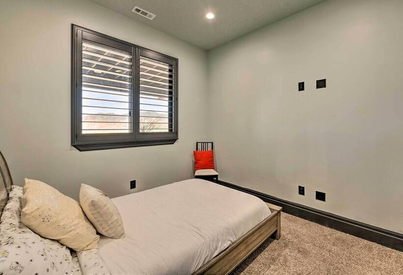 Spacious Tooele Unit W/ Sprawling Mtn Views!