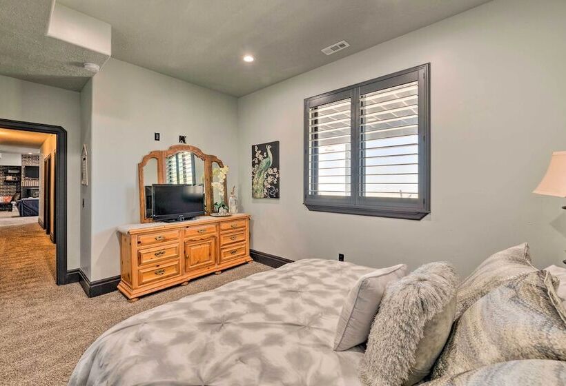 Spacious Tooele Unit W/ Sprawling Mtn Views!