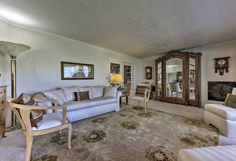 Spring Creek Retreat On 25 Acres W/mountain Views!