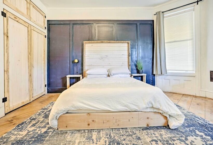 Stylish Newark Home W/ Deck < 14 Mi To Nyc!