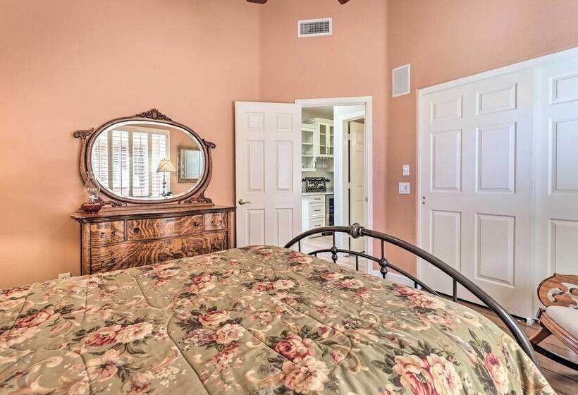 Sun Lit Casa In 55+ Community W/ Bbq & Patio!