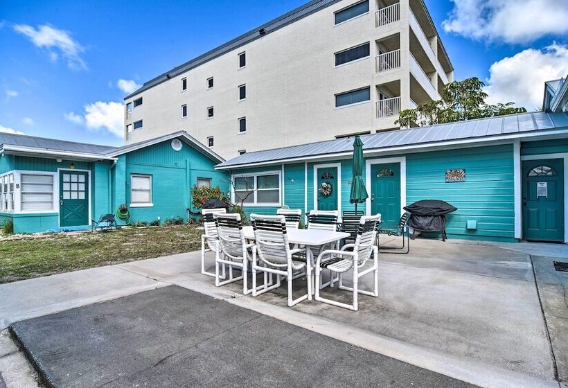 Sun Soaked Coastal Hideaway   Steps To Beach!