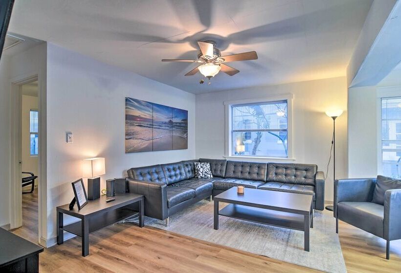 Sun Soaked Coastal Hideaway   Steps To Beach!