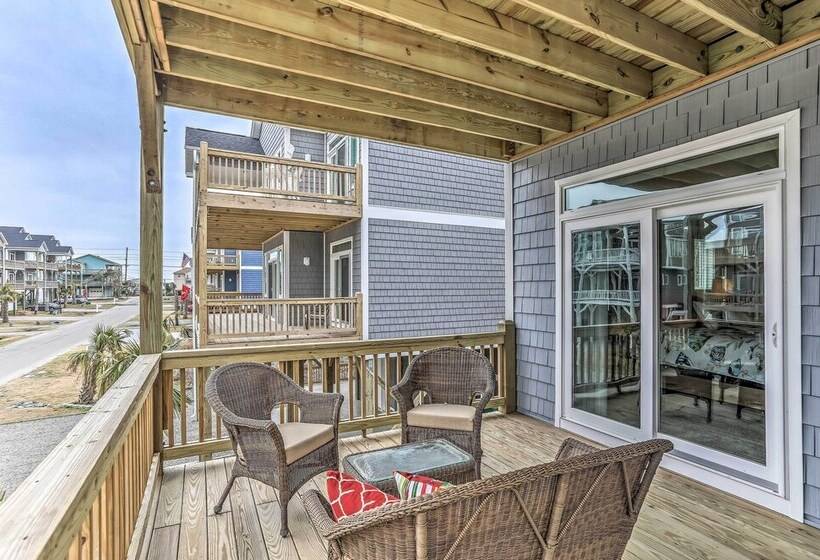 Surf City Home W/ Outdoor Shower: Walk To Beach!