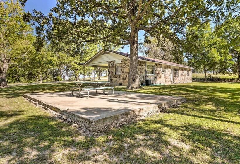 The Old Parsonage  Pindall House W/ Patio!