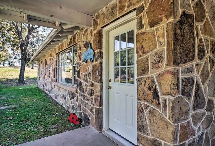 The Old Parsonage  Pindall House W/ Patio!