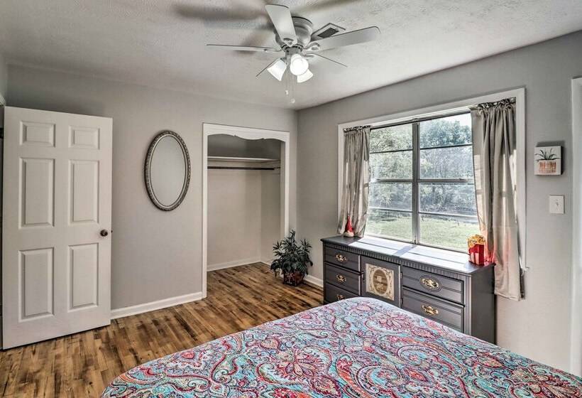 The Old Parsonage  Pindall House W/ Patio!