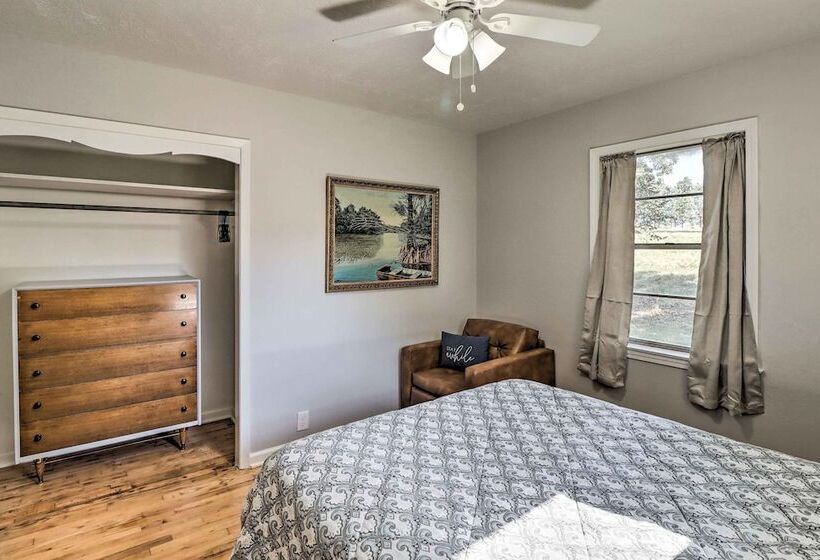 The Old Parsonage  Pindall House W/ Patio!